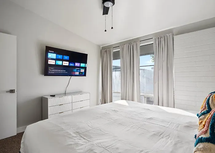 Chic & Modern 2b2b In Apartment Scottsdale
