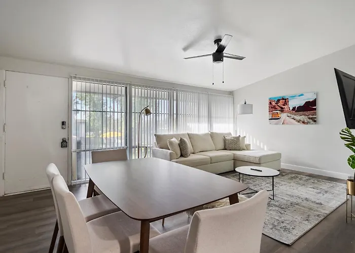 Apartment Chic & Modern 2b2b In Scottsdale